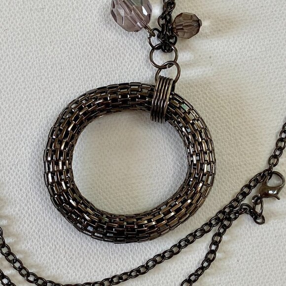 💙 2/$15 -- Unique steele gray long necklace with circle pendant - Picture 4 of 6
